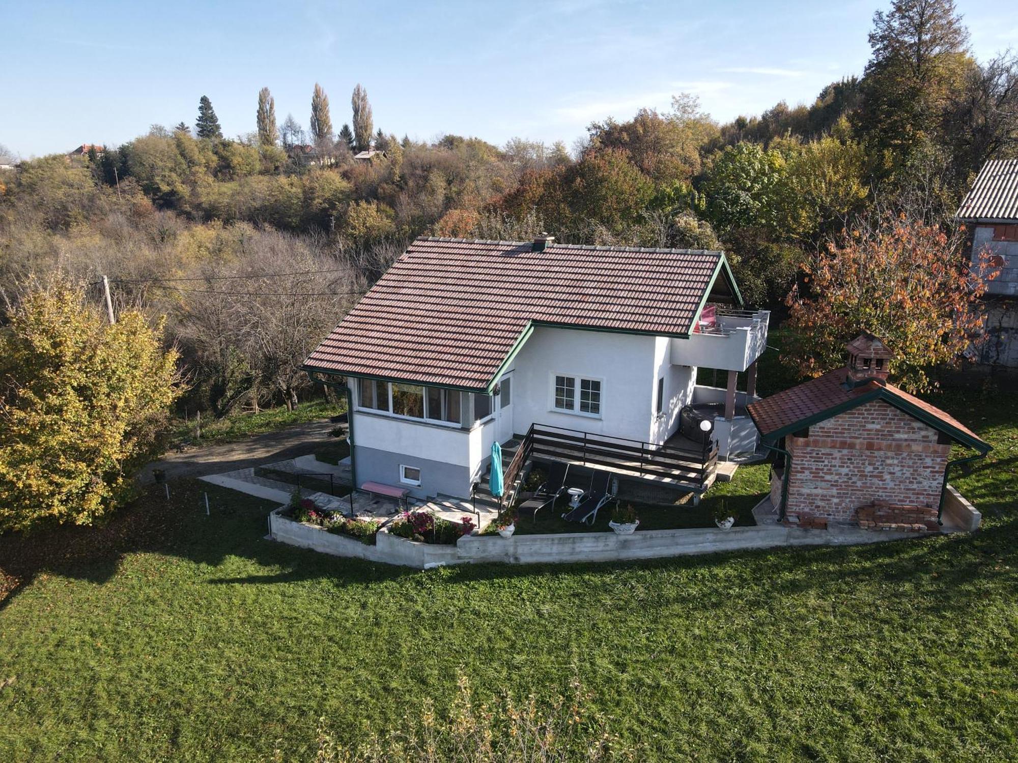 Apartmán Kuca Za Odmor Jurino Gnijezdo Jarki Horvaticevi Exteriér fotografie
